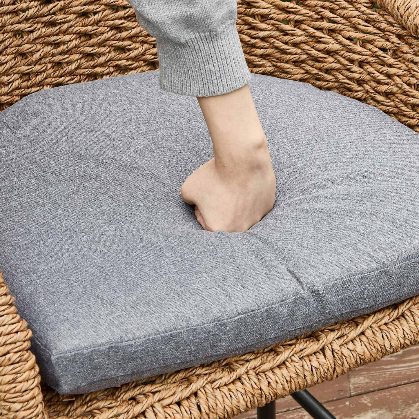 Neil Outdoor Cane Bar Stools Set