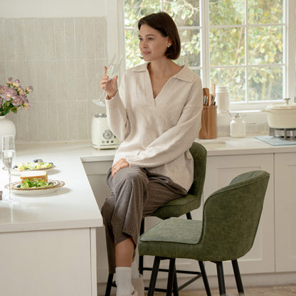 Cameo Counter and Bar Stools (set of 2)